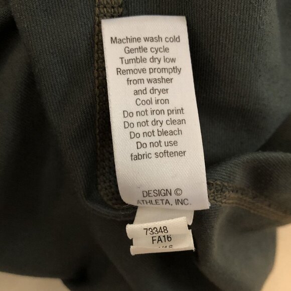 Athleta Women's Medium Tie-Dye Capri Leggings High Rise Athleticwear Gym Yoga - Picture 8 of 12